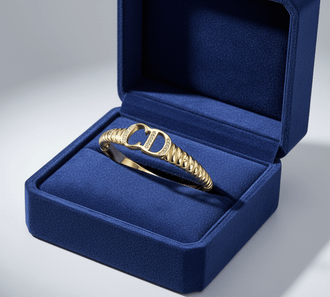 Crown Clasp Bracelet